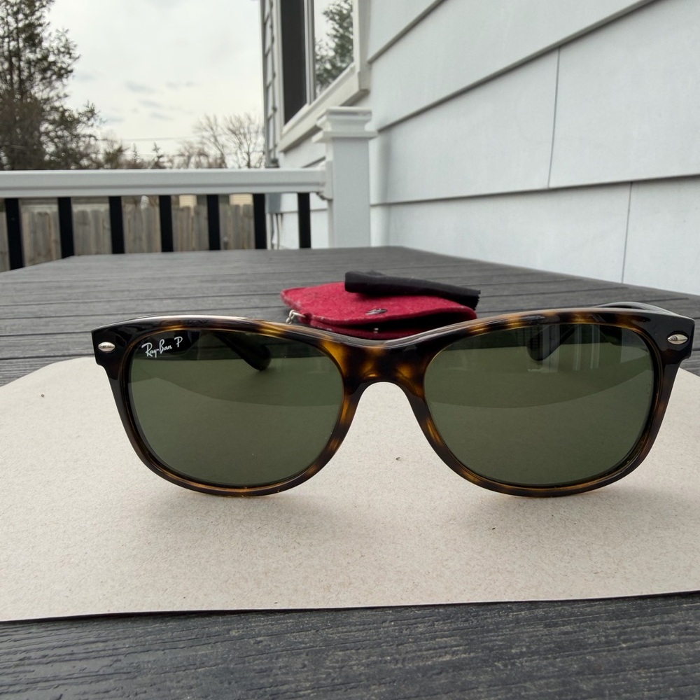 AUTHENTIC AND POLARIZED Ray-Ban RB2132 New Wayfarer